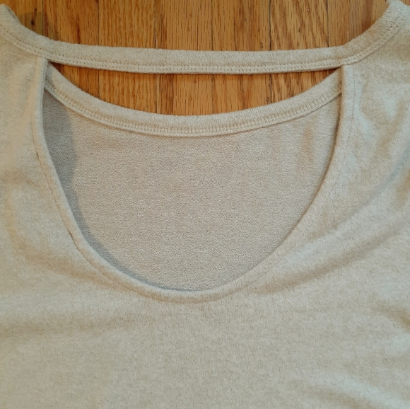 Sweater - Picture 7 of 10